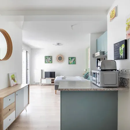Apartment 30 M2 Confort - Rer A 3 Min, Acces Paris & Disneyland